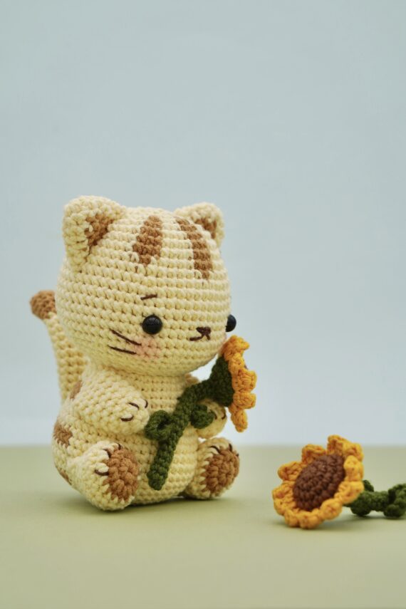 Bundle Crochet Patterns Of Cats And Flowers Khuc Cay