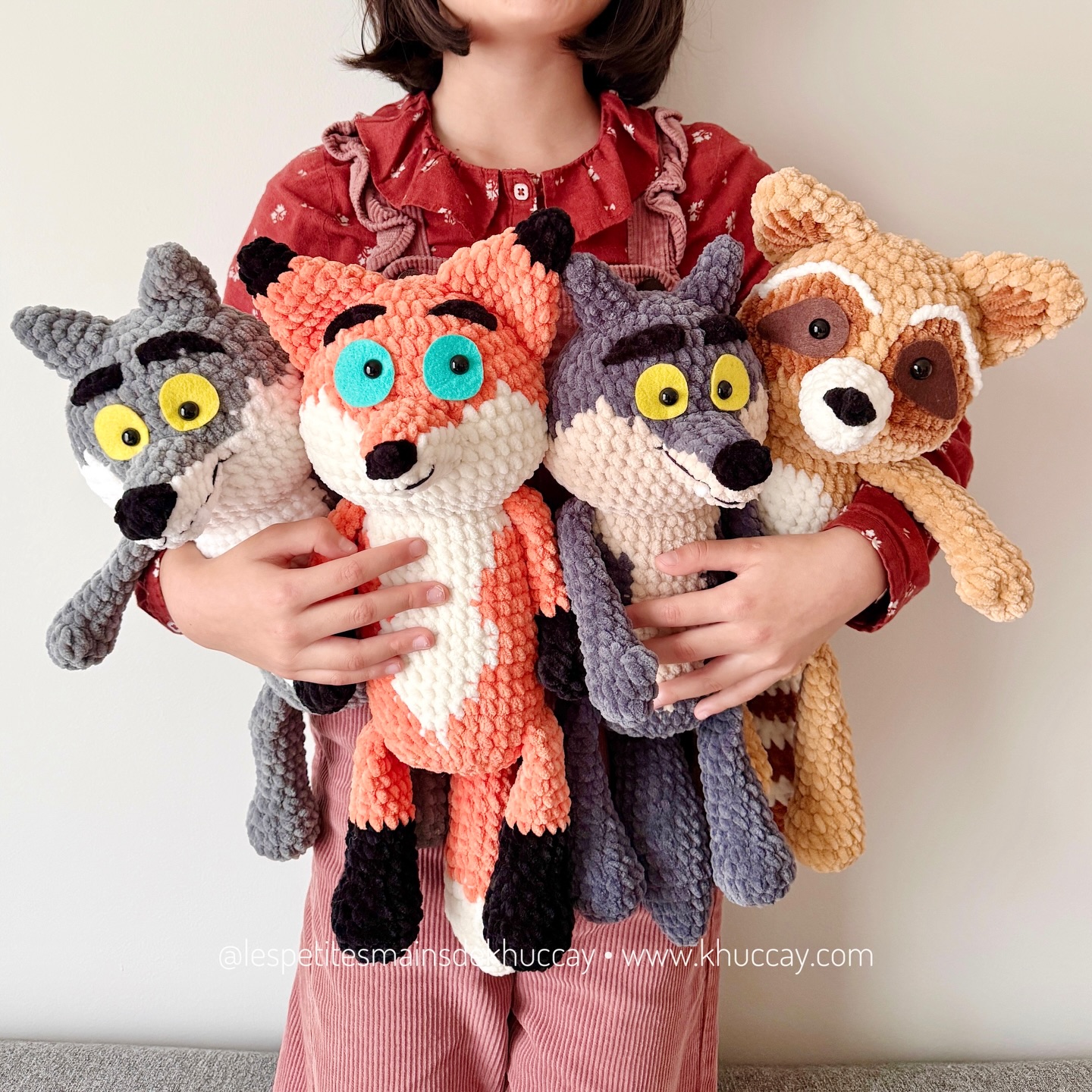 My daughter with her favorite cuddle loveys 💛