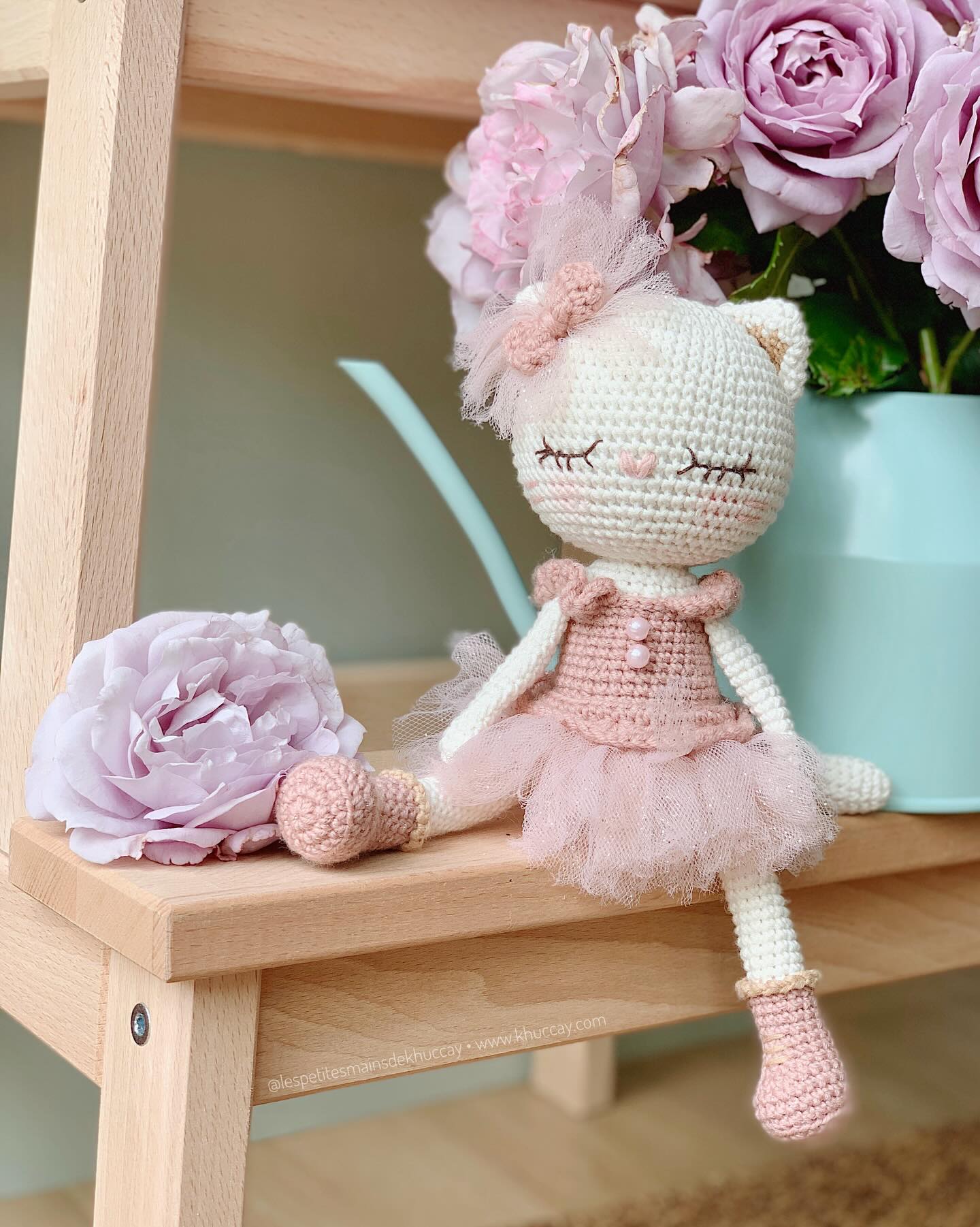 Adorable kitten 💜