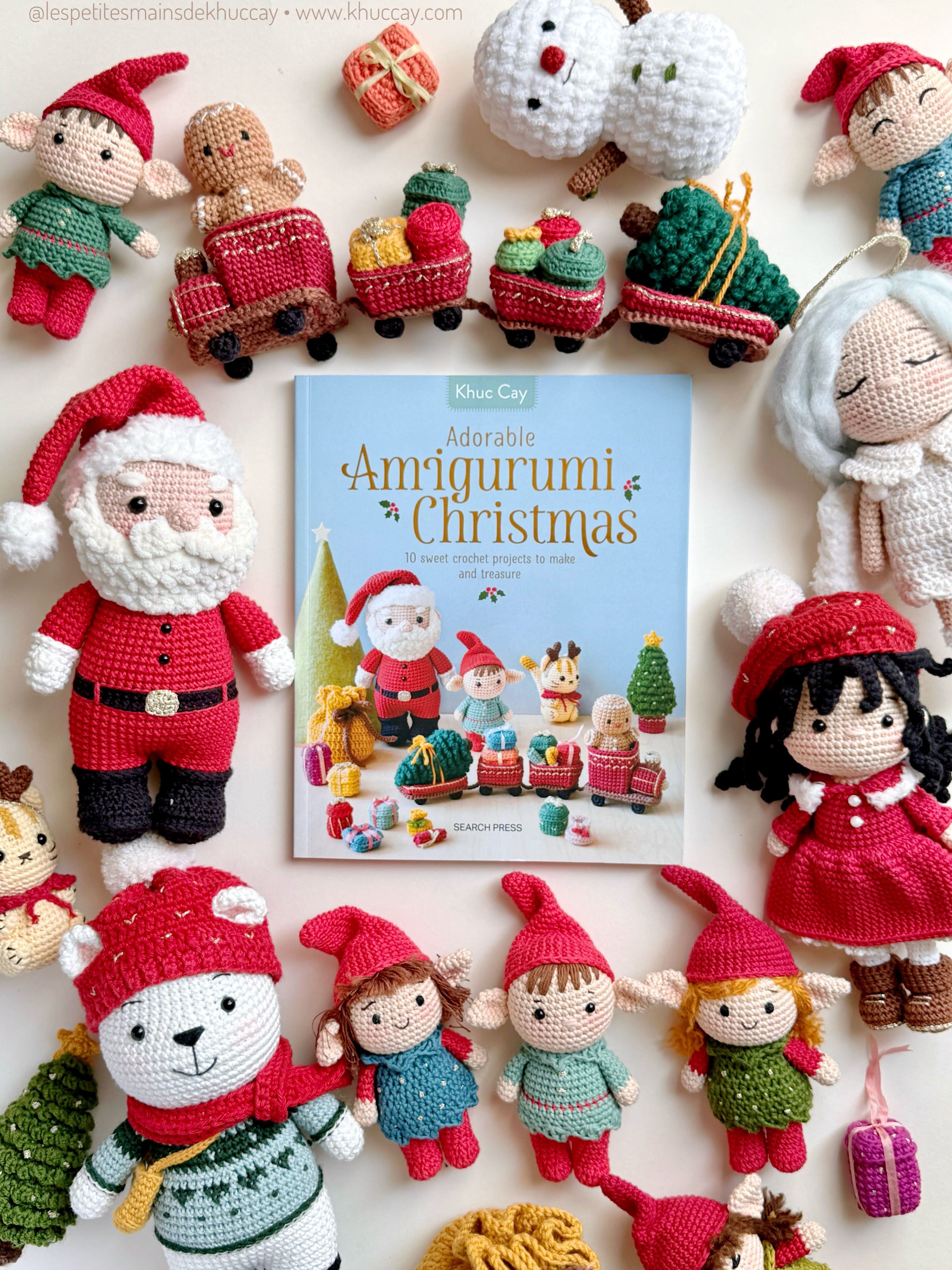 🎄Christmas comes in July ✨
I’m so happy to announce that my book, Adorable Amigurumi Christmas, is finally available in English!
You can now order it from Amazon, find it in your local library, or purchase it directly from my publisher Search Press (link in my bio). 
I hope you’ll enjoy making these adorable characters as much as I enjoyed creating them 😘