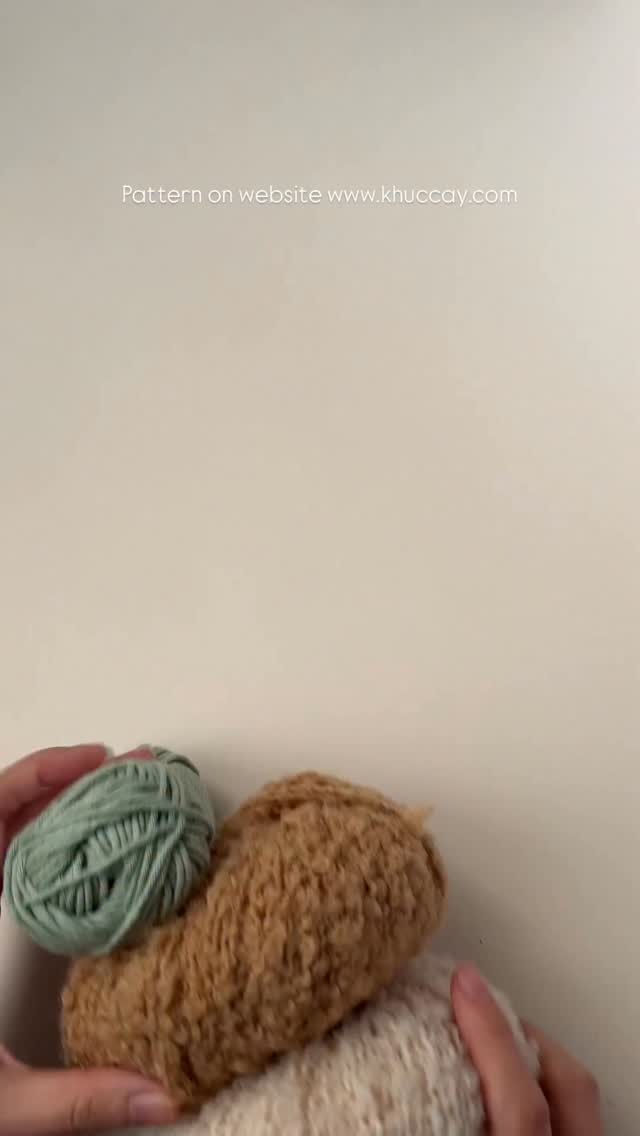 Crochet with me 💛
-
Yarns Hobbii Bouclé, Friends cotton 8/8 & DMC Happy chenille
#khuccay #lespetitesmainsdekhuccay #crochet #amigurumi #crocheting #crochetaddict #yarn #christmas #noel #xmas #starwars #babyyoda