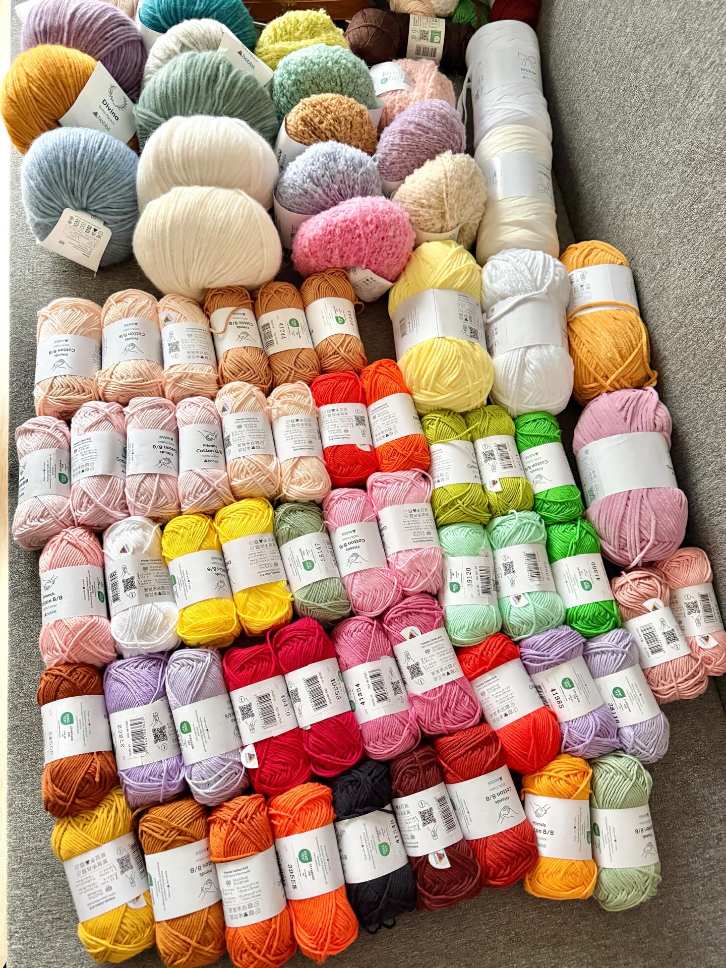 and at the end of day, we all deserve beautiful yarn skeins and crochet projects that help us relax and create what we love! 
Could you guess what will come from these colorful yarns of @hobbii_yarn @hobbii.fr ? Let me know in the comments and we will meet very soon in a beautiful project 😘
