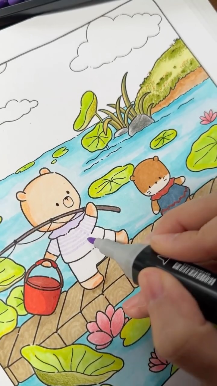 Petit moment détente avec une page de coloriage 🎨vous reconnaissez ces personnages ? 😊
Livre « le petit monde de Khuc Cay à colorier » chez @eyrolles_loisirscreatifs 

 #khuccay #lespetitesmainsdekhuccay #crochet #khuccaycolors #cozycoloring