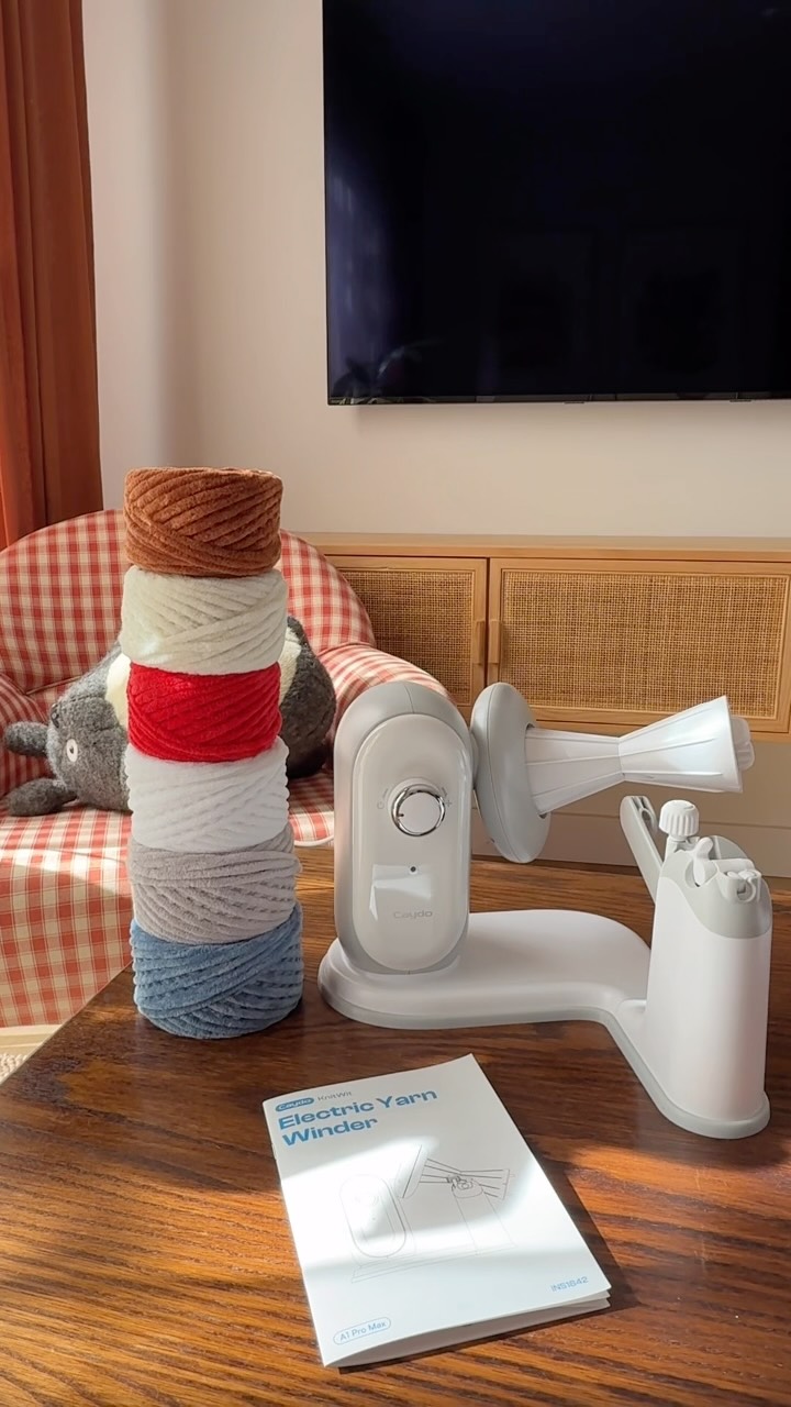 Trying the new yarn winder from @caydo_official_ 💛
-
#khuccay #crochet #yarn #CaydoElectricYarnWinder #CaydoA1ProMax